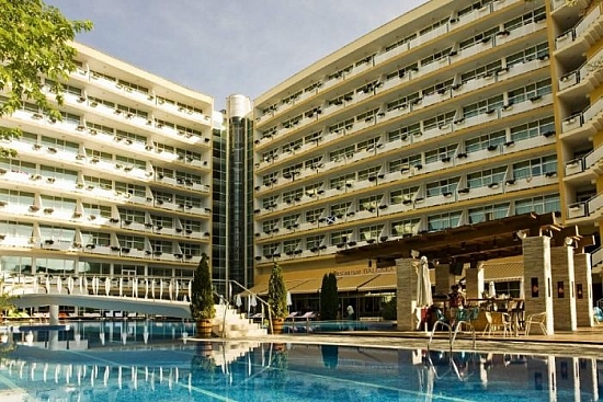 Гранд Отель Оазис (Grand Hotel Oazis)